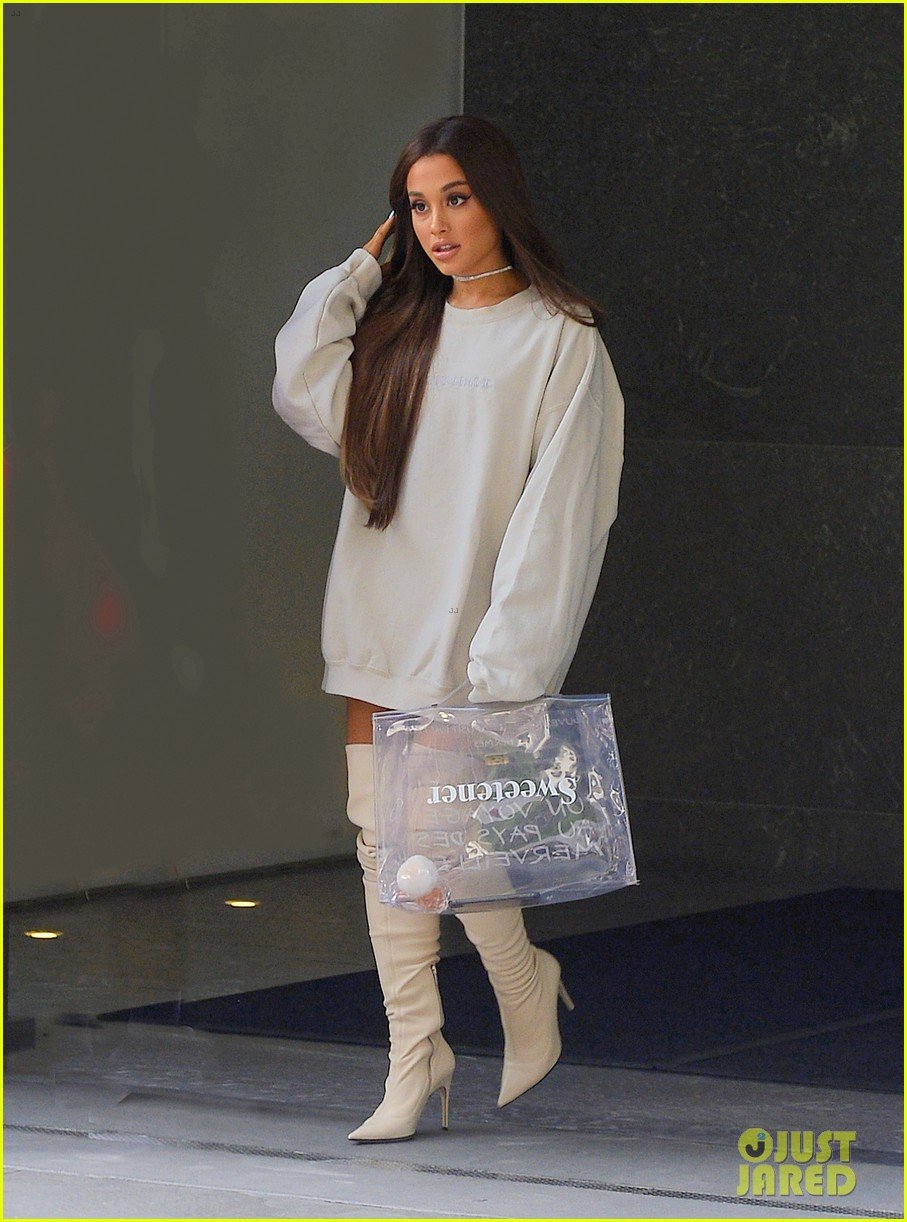 Ariana Grande Style — Yesterday Ariana was carrying this bag with