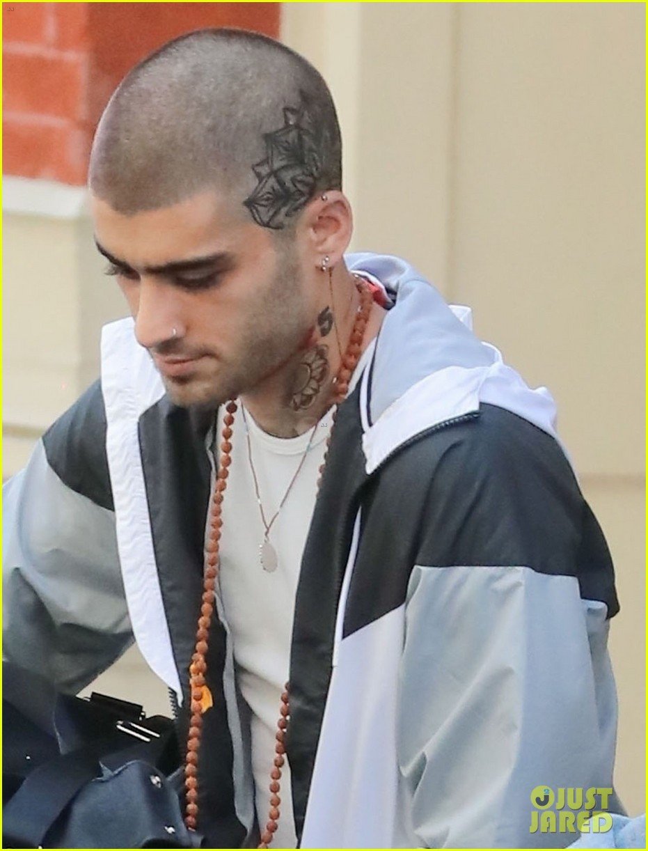 Zayn Malik Shows Off Newly Shaved Head While Out With Gigi Hadid Photo 1175899 Photo Gallery 