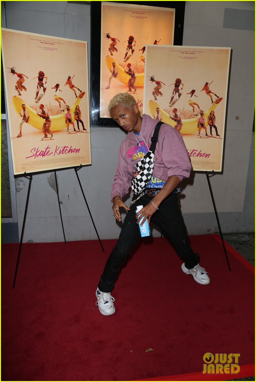 Jaden Smith Hits the Red Carpet With an Iguana, Blond Eyebrows and  Distressed Dad Shoes