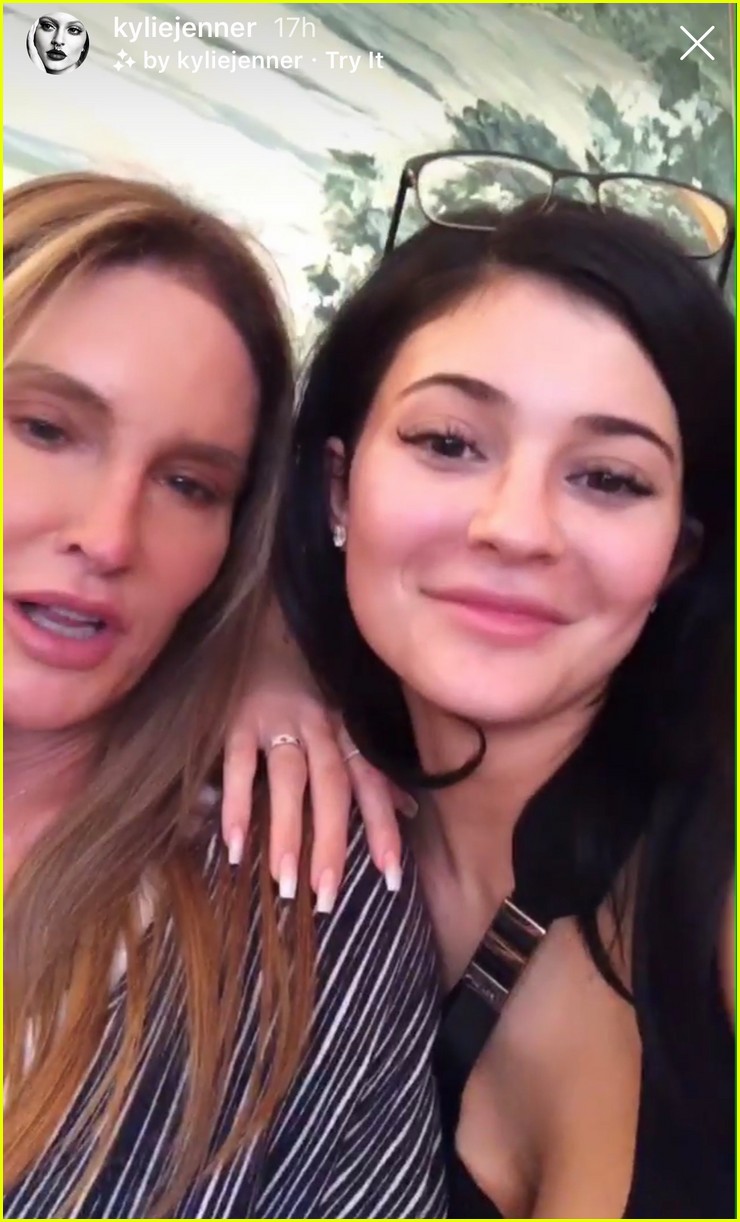 Kylie Jenner Shows Off Her New Lip Kit Instagram Filter With Caitlyn