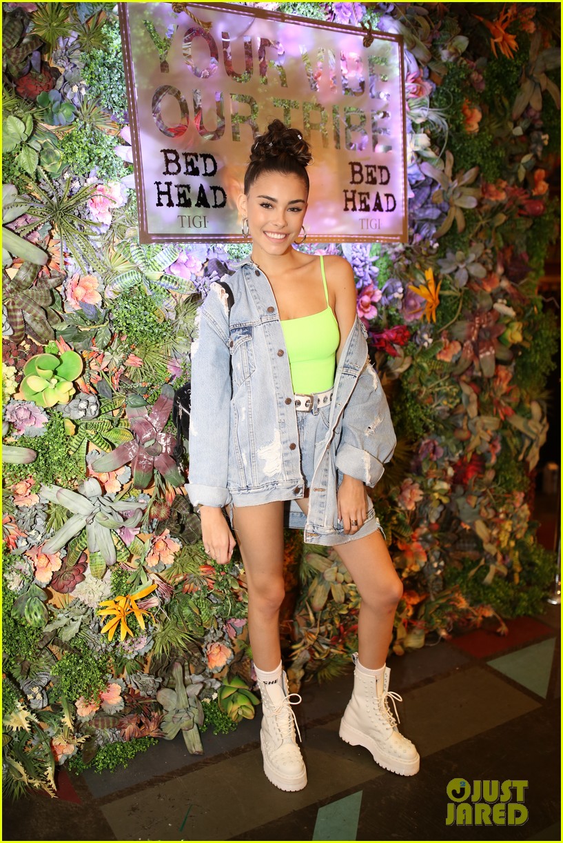 Full Sized Photo of madison beer makes festival debut at lollapalooza