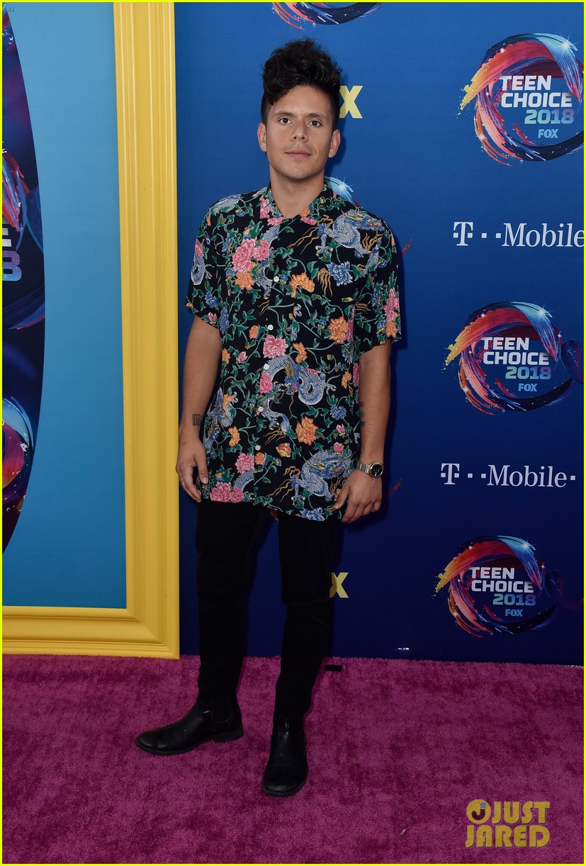 Maia Mitchell Rudy Mancuso Take The Stage At Teen Choice Awards Photo Photo