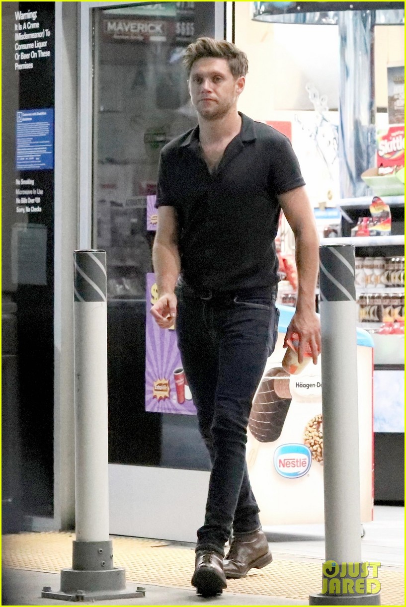 Niall Horan Makes His Way to an After Party in WeHo! | Photo 1177480
