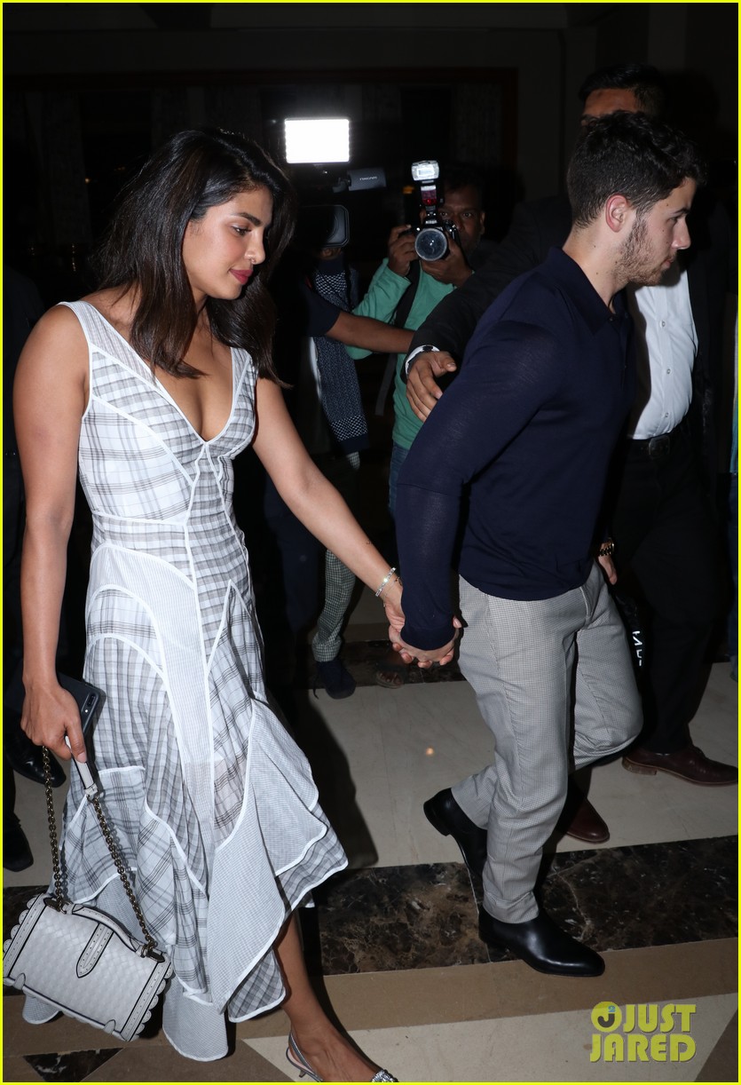 Full Sized Photo of nick jonas priyanka chopra meet the parents dinner