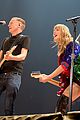 taylor swift loses it while performing with bryan adams on rep tour 02