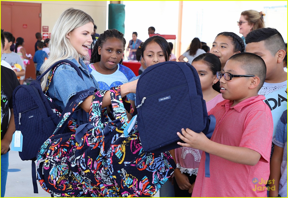 Witney Carson Got So Many Hugs During The Blessings In A Backpack