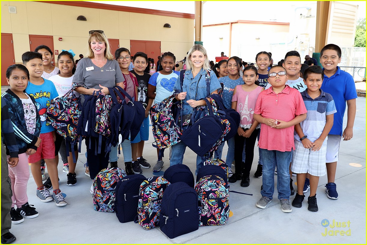 Witney Carson Got So Many Hugs During The Blessings In A Backpack