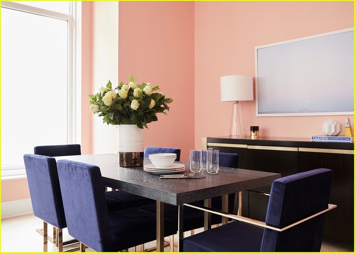 Ashley Benson Shows Off Her NYC Apartment! Photo 1184427 Photo