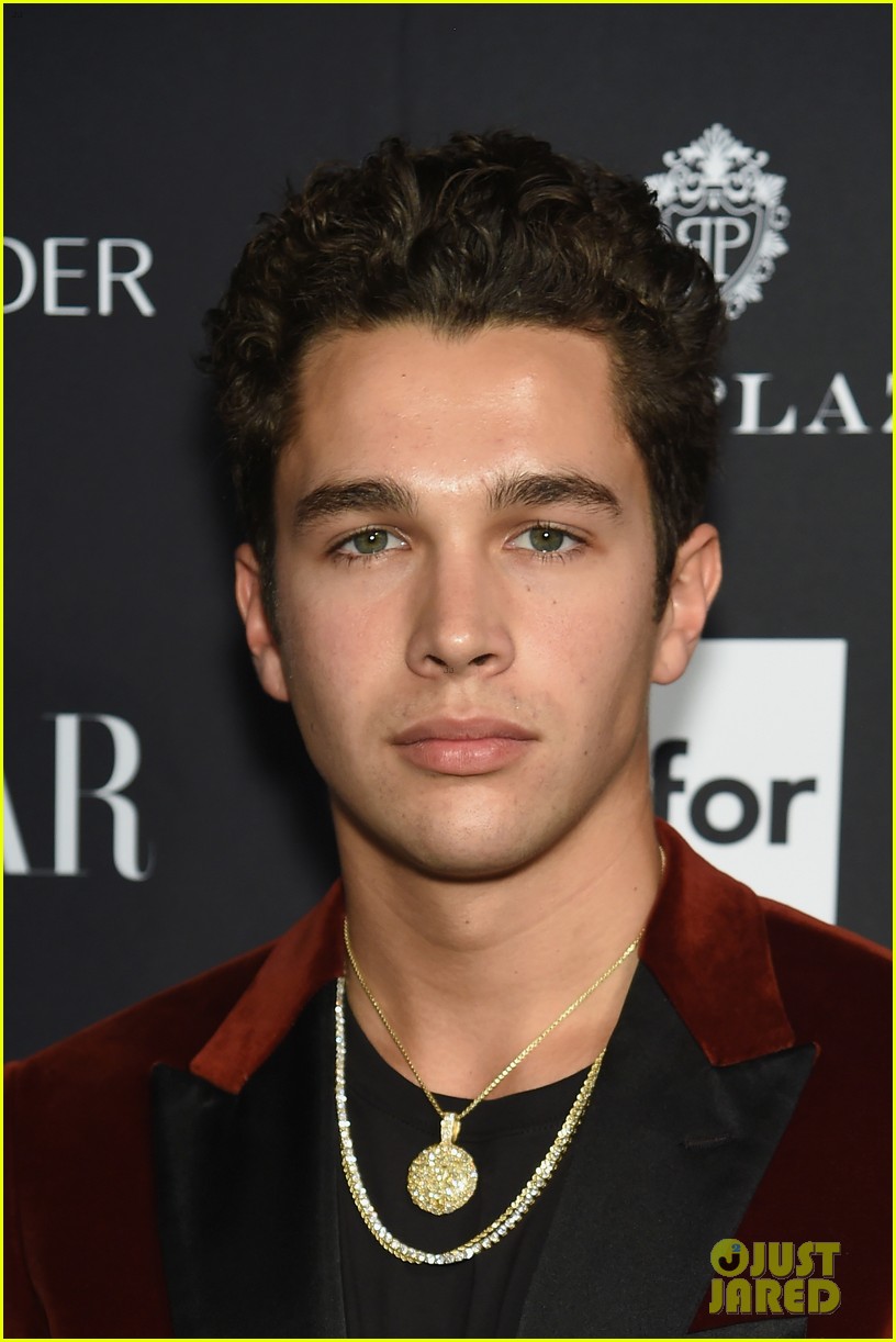 Cameron Dallas & Austin Mahone Suit Up for Harper's Bazaar Icons Gala ...