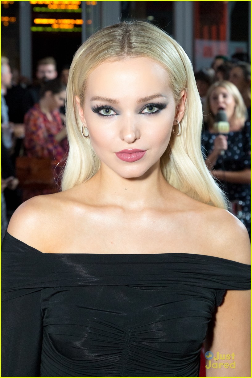 Dove Cameron's Smokey Eye Is So Perfect For The 'Assassination Nation ...