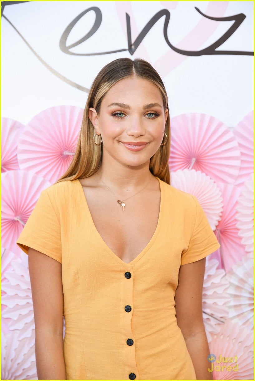 Kenzie Ziegler Throws Chic Party To Celebrate Her New Makeup Collection ...