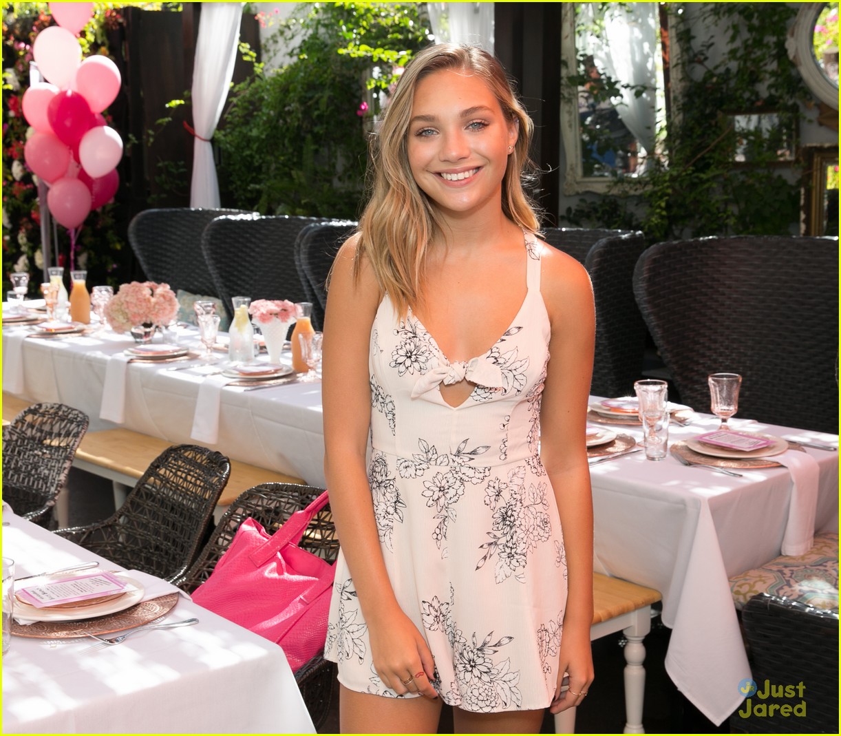 maddie ziegler nia sioux more jonathan bennett cookbook launch 12