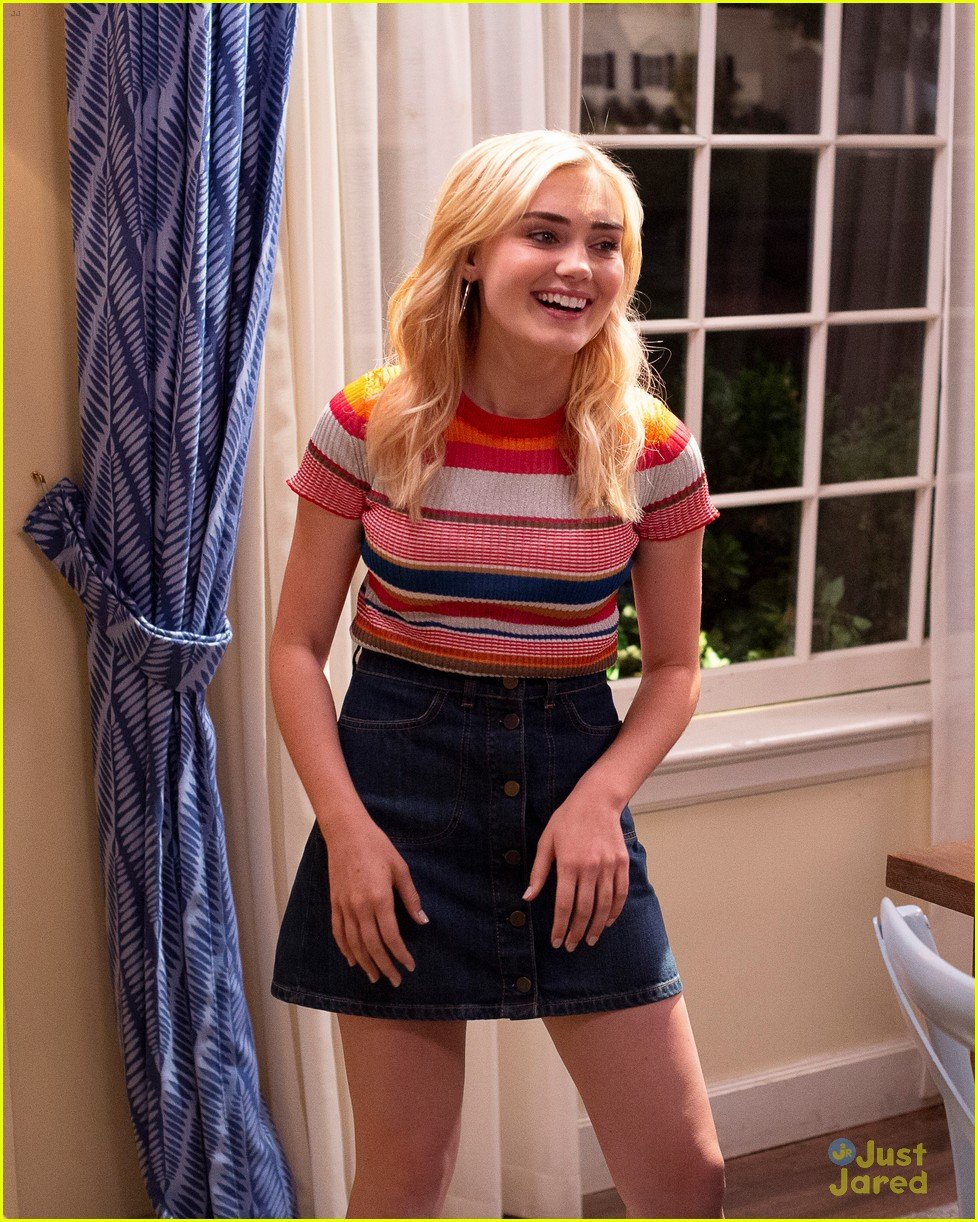 Meg Donnelly's ABC Series 'American Housewife' Returns For Season 3