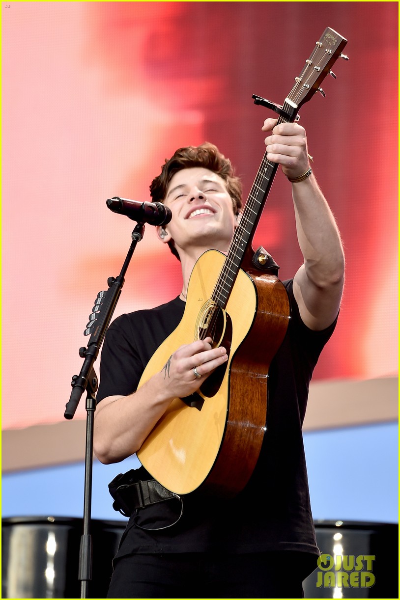 Shawn Mendes Hits the Stage at Global Citizen Festvial 2018! | Photo ...