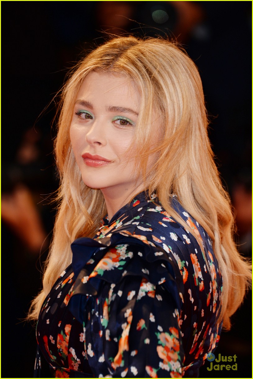 Full Sized Photo of chloe moretz suspiria premiere venice film festival