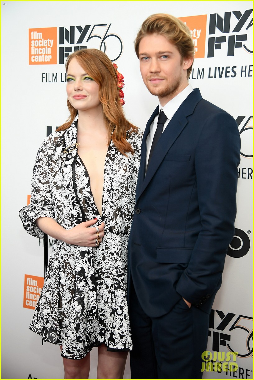 Taylor Swift Looks So Chic At The Favourite Premiere With Joe Alwyn Photo 1188821 Photo