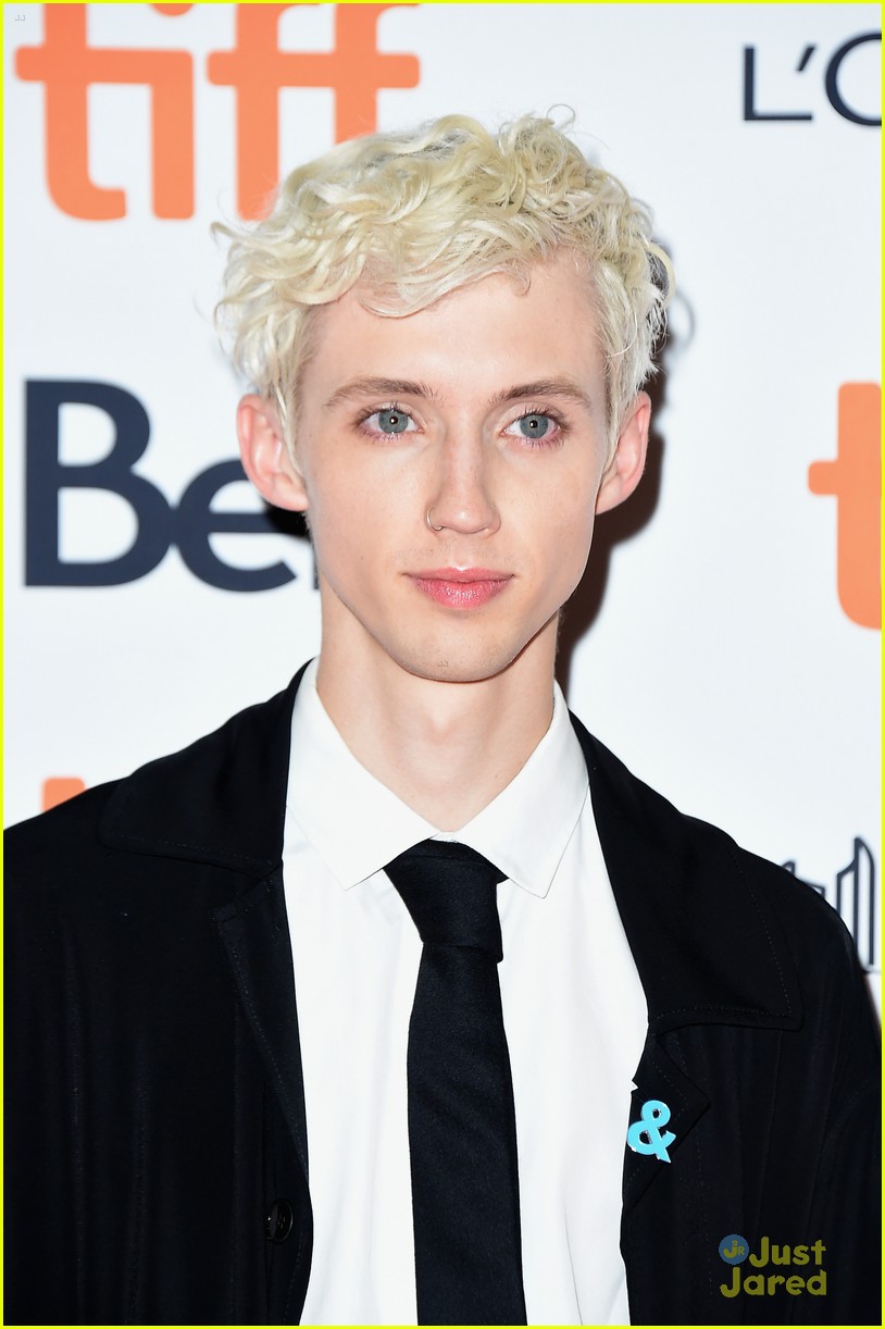 Troye Sivan Wears Inclusivity Pin at 'Boy Erased' Premiere During TIFF ...