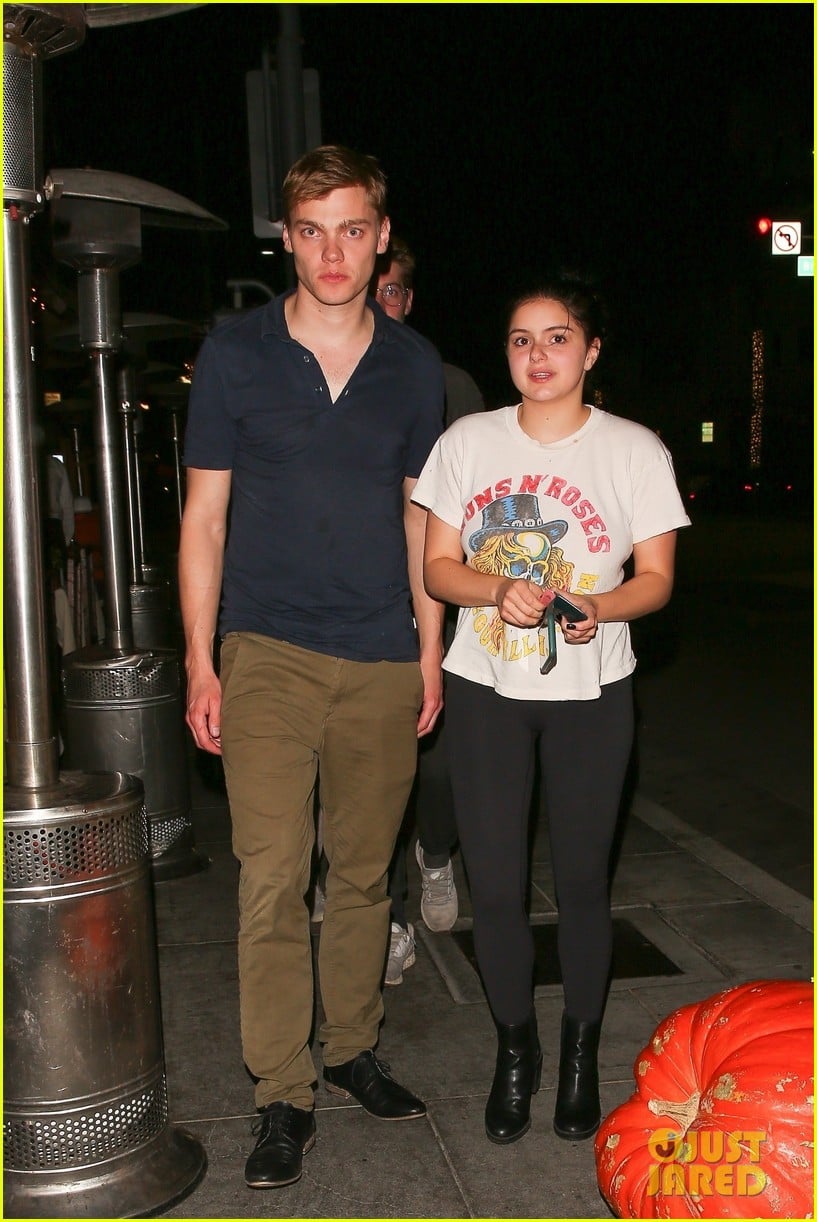 Ariel Winter & BF Levi Meaden Enjoy a Romantic Dinner Together With