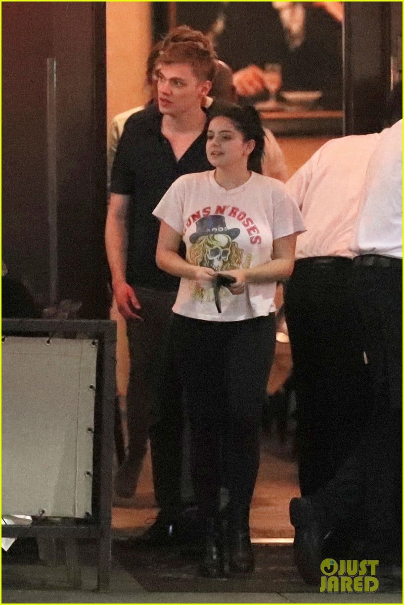 Ariel Winter & BF Levi Meaden Enjoy a Romantic Dinner Together With