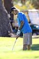 justin bieber spends the afternoon on the golf course 04