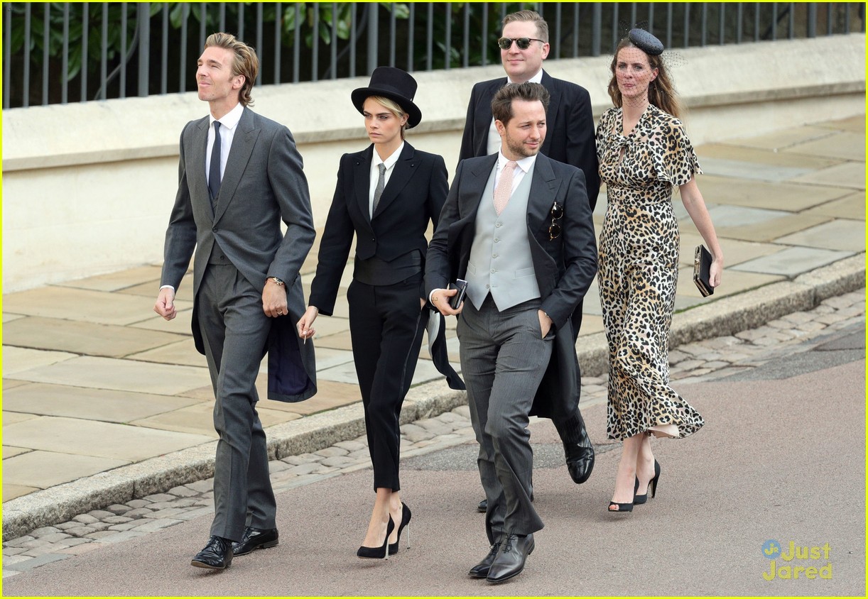 Cara Delevingne Wears Top Hat To Princess Eugenie's Royal Wedding in ...