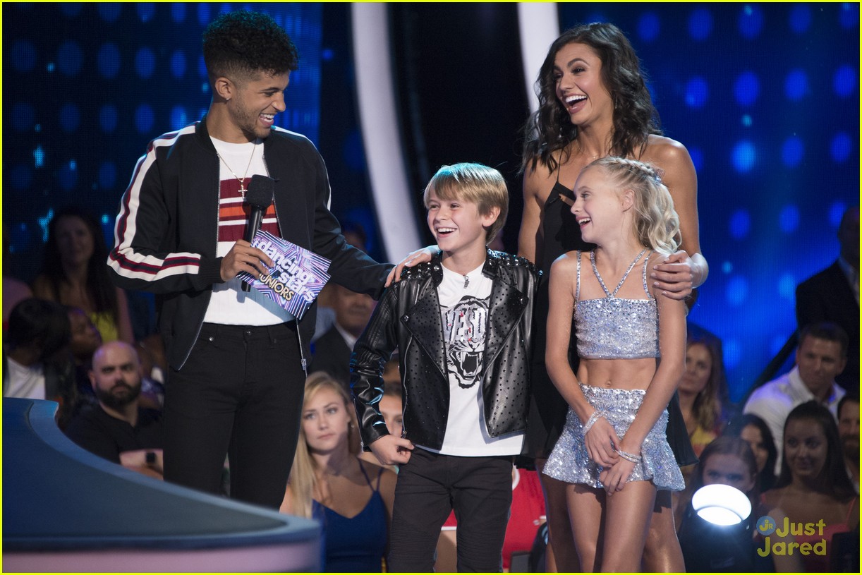 hudson west kameron couch chacha dwtsjrs premiere 04