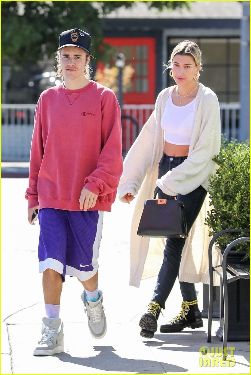 Justin Bieber & Hailey Baldwin Start Their Day At Patys! 