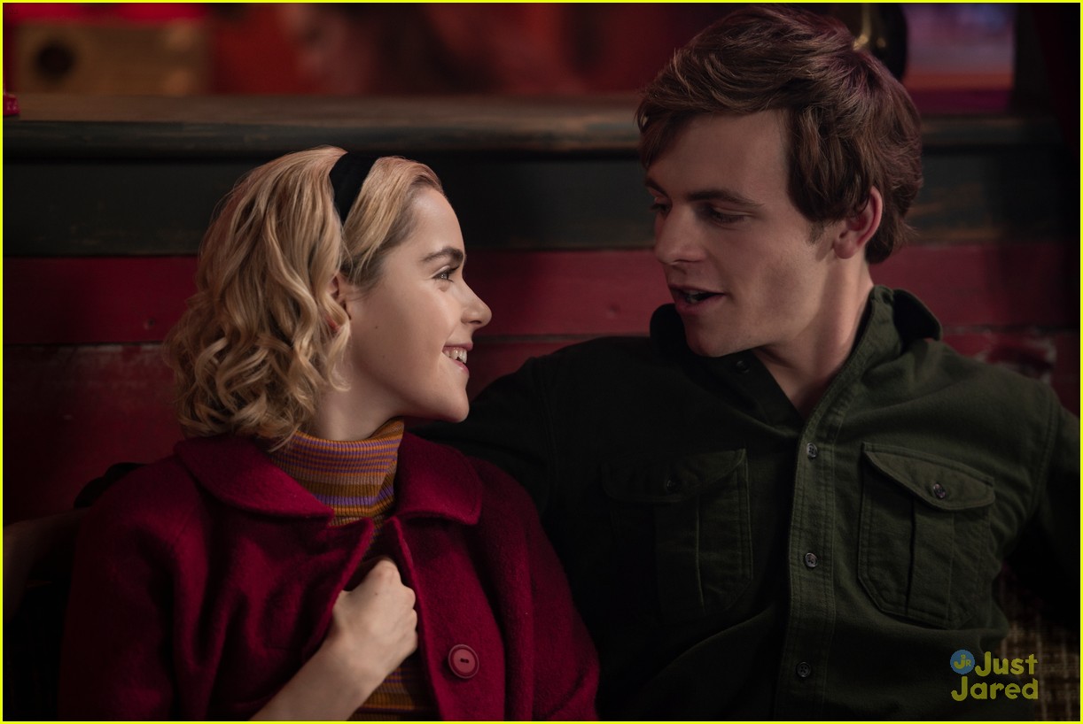 Kiernan Shipka On Taking On Role Of Sabrina Spellman: 'This Sabrina Is ...