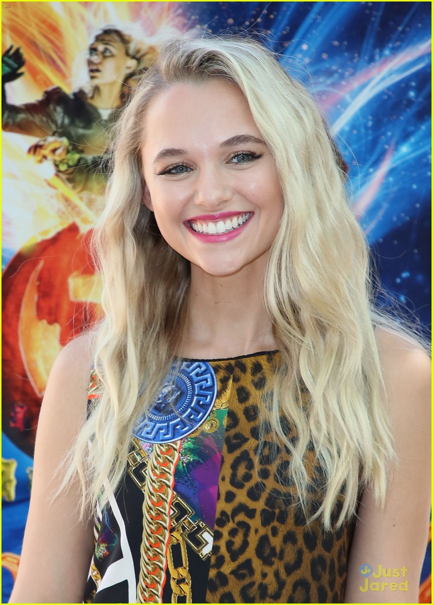 Madison Iseman Got A Kick Out Of Ken Jeong S Coca Cola Costume At The Goosebumps 2 Premiere