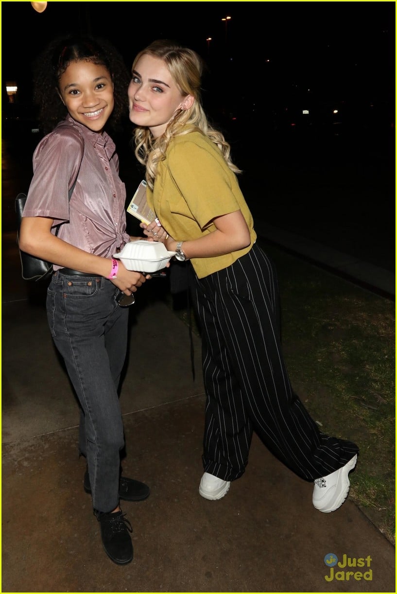 meg donnelly kylee russell dwts support milo 02