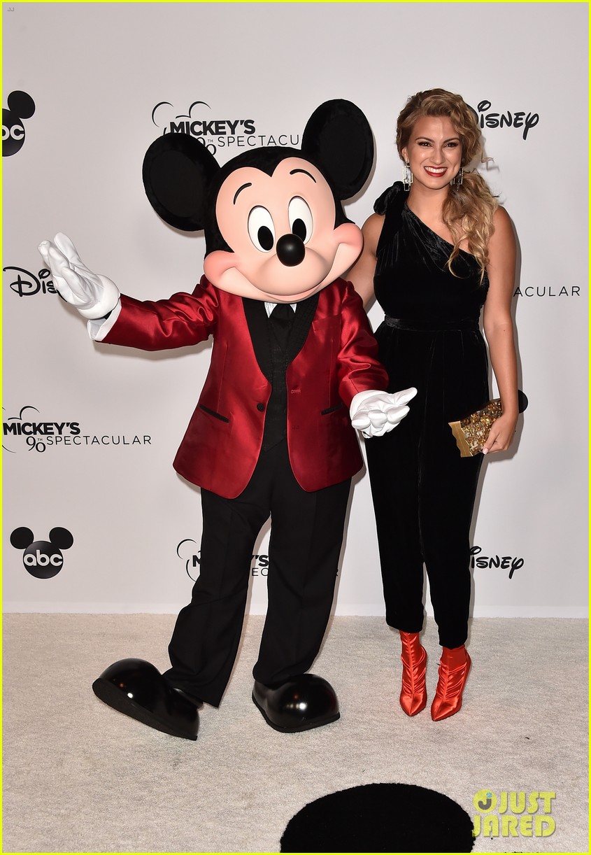 Full Sized Photo of sarah hyland meghan trainor more celebrate mickey