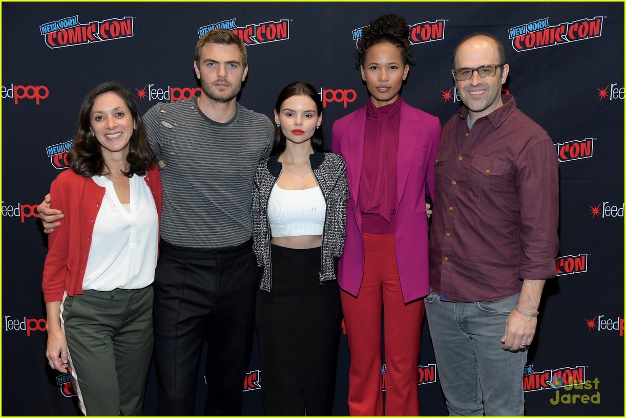 'Siren' Cast Premieres Season Two Trailer at NYCC - Watch Now! | Photo ...