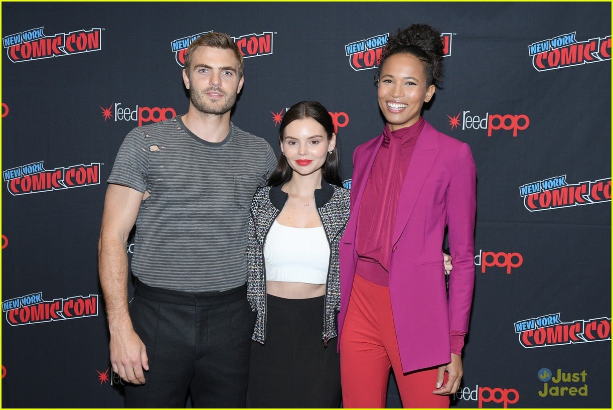 'Siren' Cast Premieres Season Two Trailer at NYCC - Watch Now! | Photo