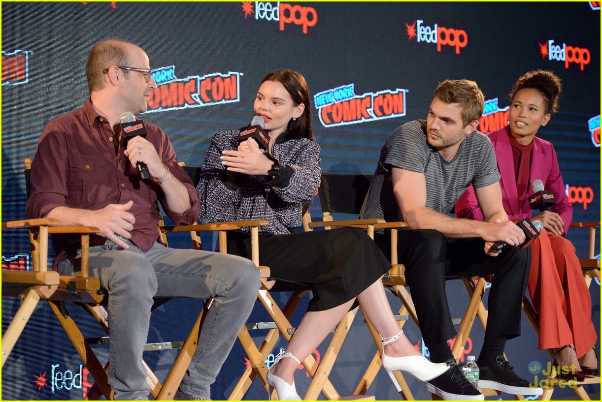 'Siren' Cast Premieres Season Two Trailer at NYCC - Watch Now! | Photo