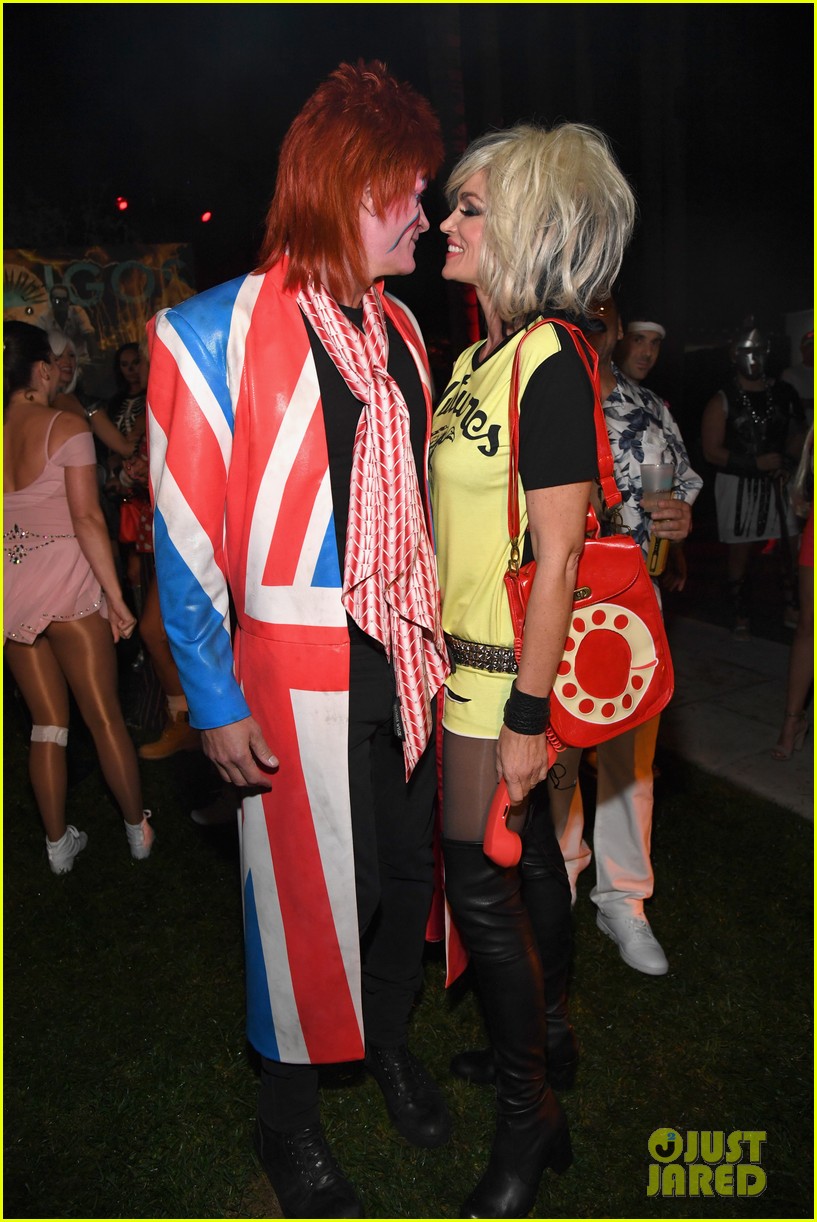 Harry Styles Pays Homage to This Famous Singer at Halloween Party!, 2018  Halloween, Harry Styles, Kaia Gerber, Presley Gerber