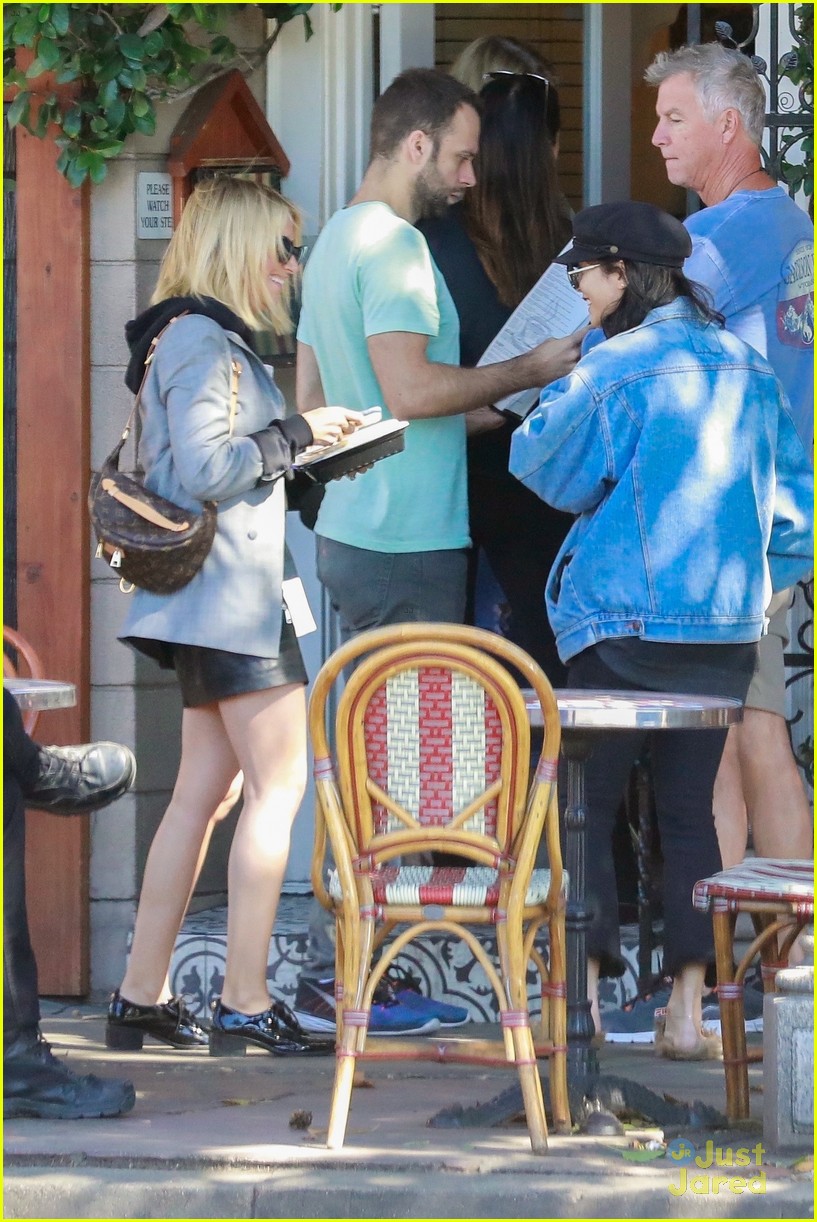 Vanessa Hudgens & Ashley Tisdale Meet Up For Lunch in LA | Photo