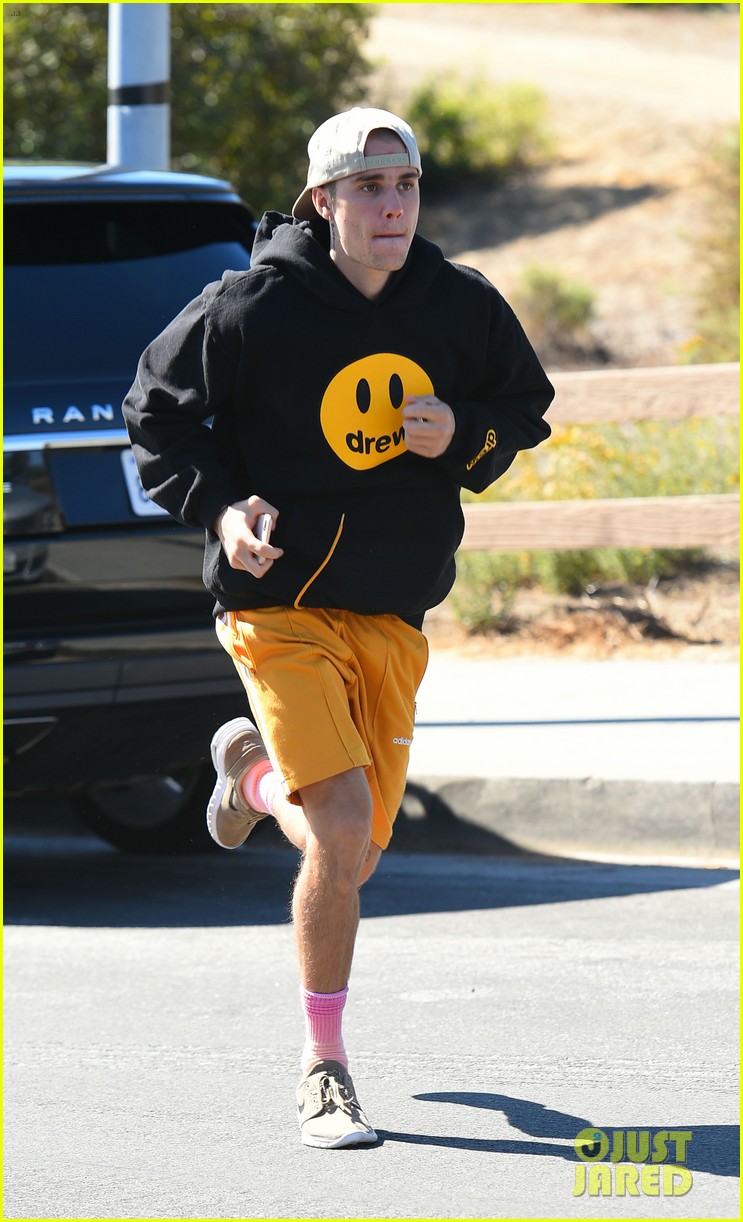 Full Sized Photo of justin bieber goes for a run 14 | Justin Bieber ...