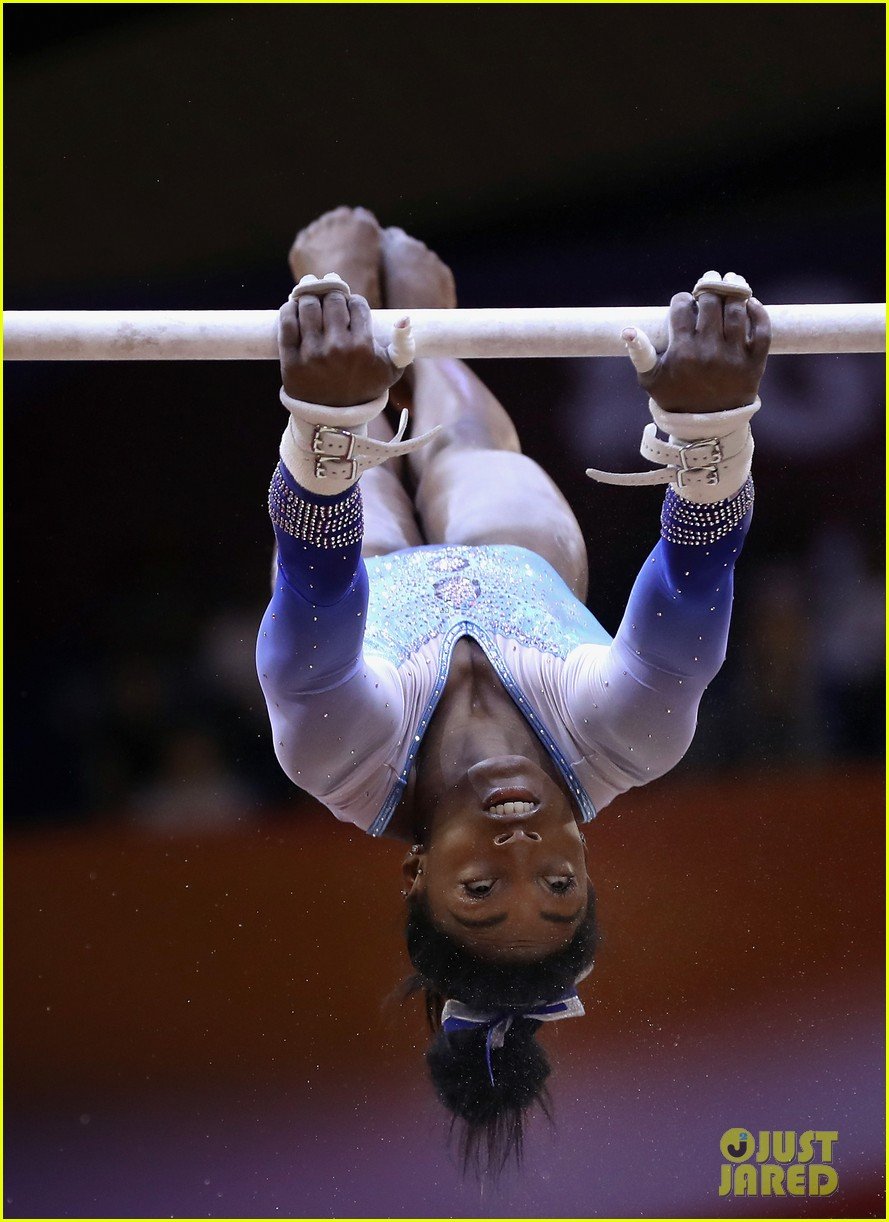 Full Sized Photo Of Simone Biles Becomes First American To Win Medals In Every Event At Worlds 5362