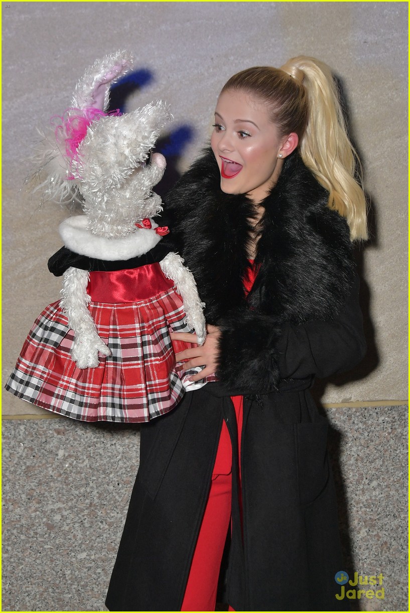 Darci Lynne Farmer Rings In The Holidays at Rockefeller Center