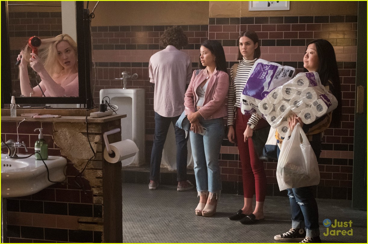 good trouble pilot ep dtla pics 02