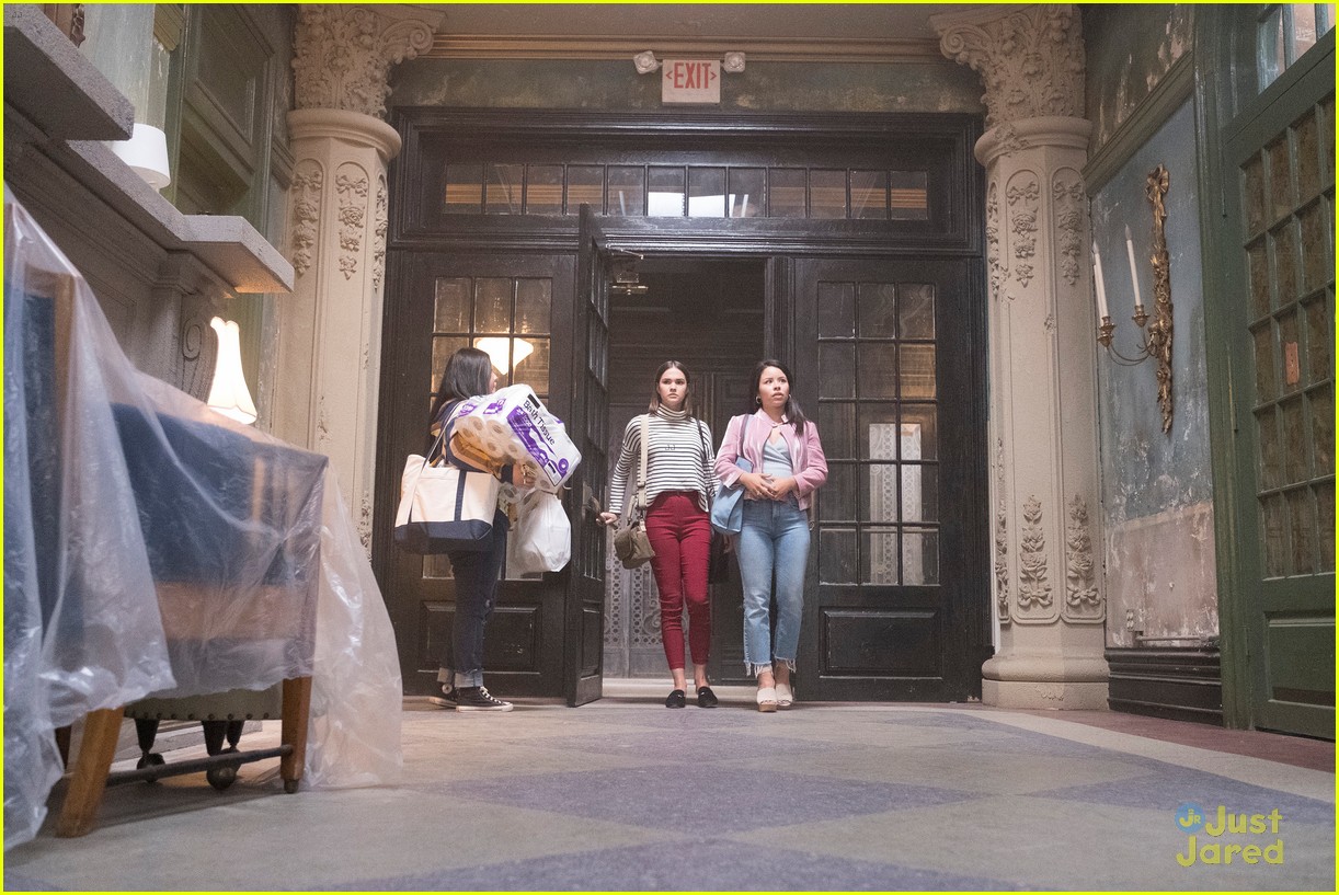 good trouble pilot ep dtla pics 07