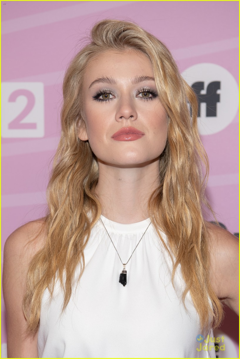katherine mcnamara katie stevens life size premiere 09
