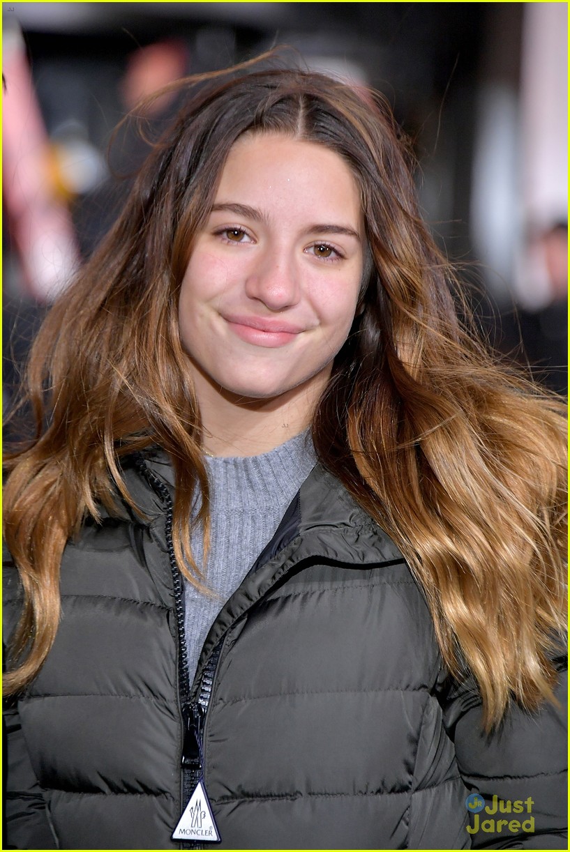 kenzie ziegler johnny orlando macys rehearsals 03