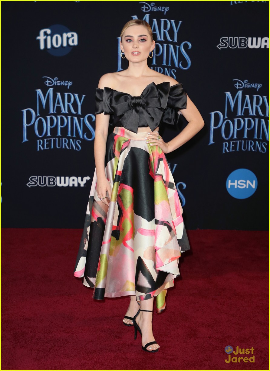 Meg Donnelly Flies Into 'Mary Poppins Returns' Premiere With Milo