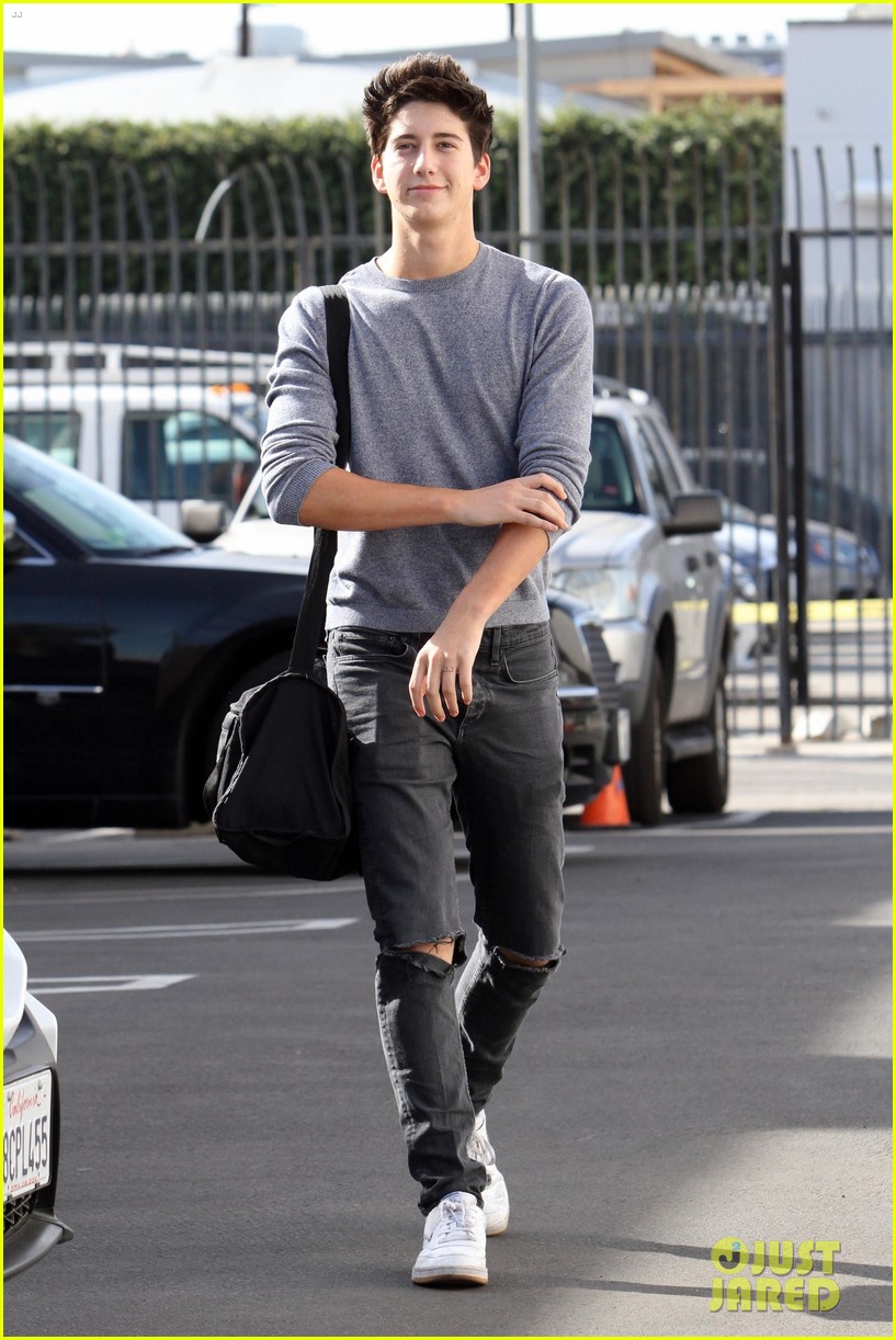 Milo Manheim Opens Up About Juggling School & 'DWTS' Photo 1199967