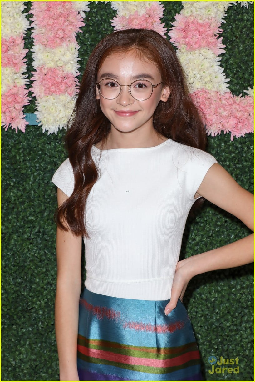anna cathcart nia sioux baby ariel more tigerbeat 19 event 25.