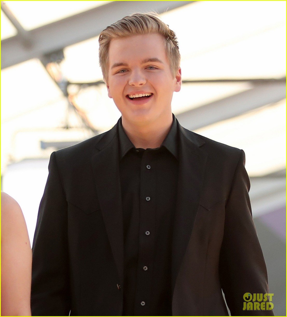 American Idol's Maddie Poppe Wins at PCAs 2018, Caleb Lee Hutchinson