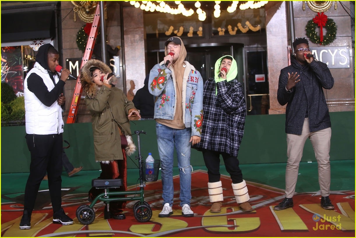 Pentatonix Bundle Up For Late Night Rehearsals For Macy's Thanksgiving ...