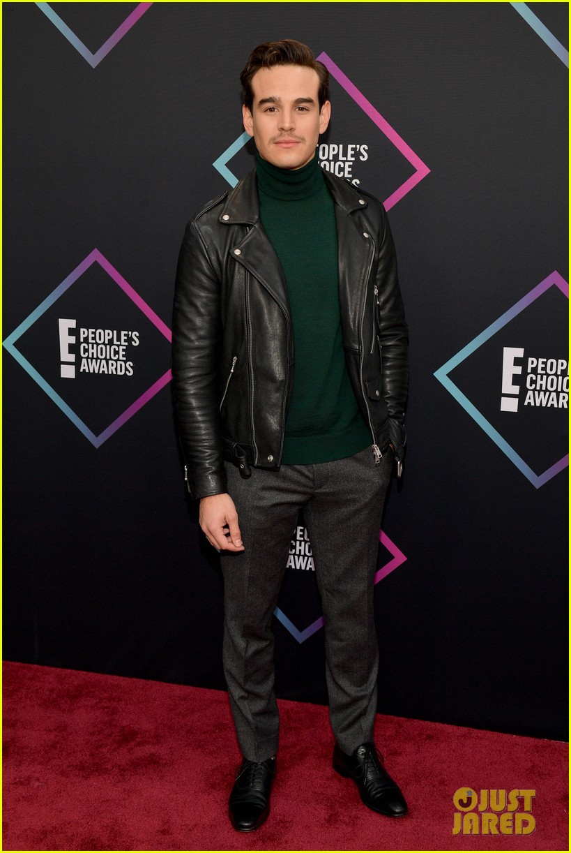 shadowhunters peoples choice awards 2018 17