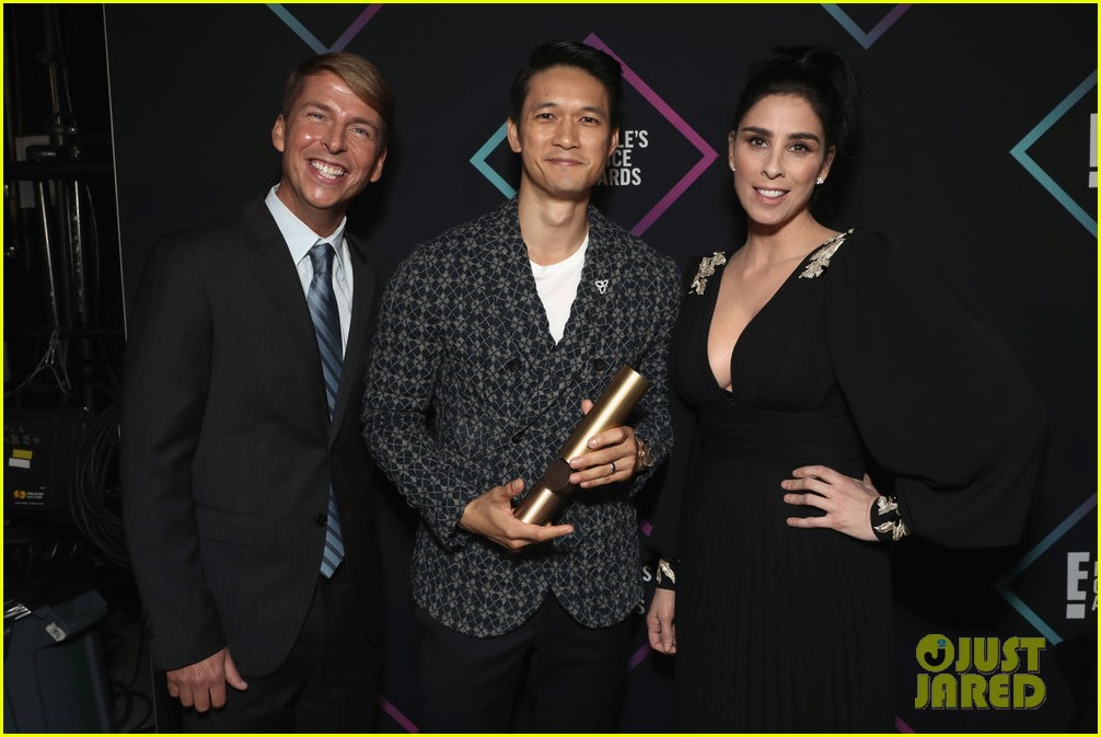 'Shadowhunters' Wins Big at Peoples' Choice Awards Full Winners List